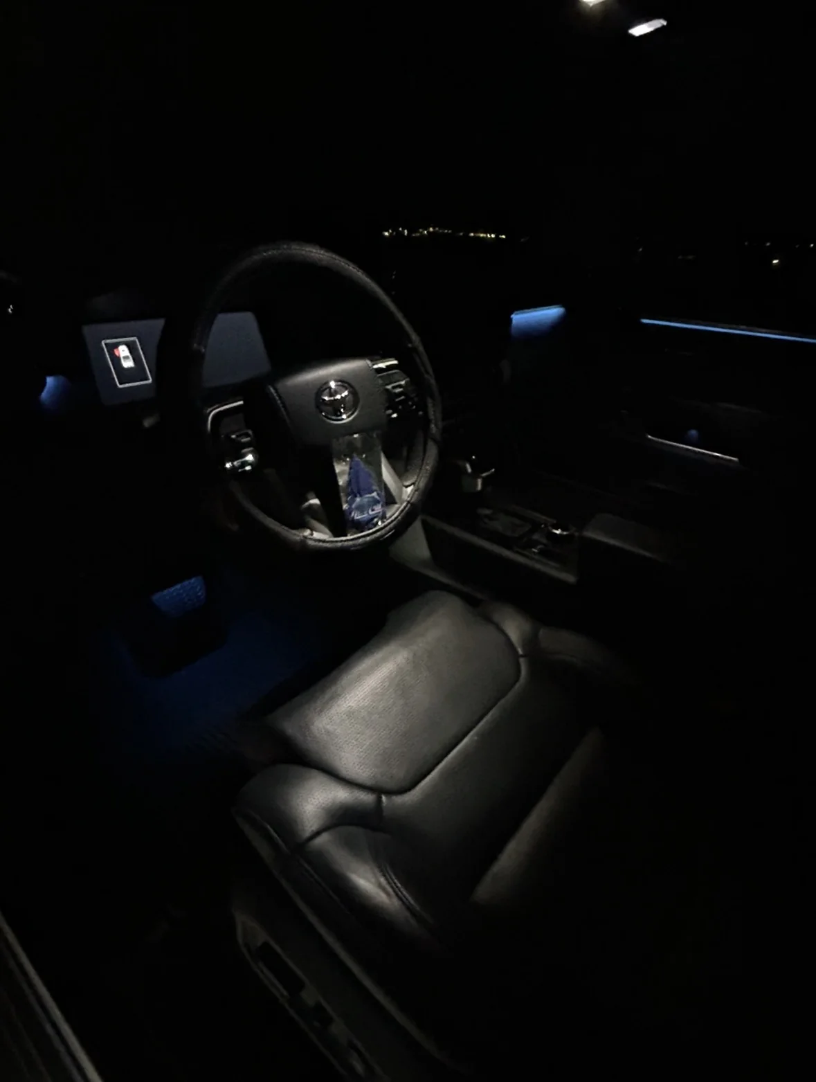 Toyota Tundra front seats and dashboard after a full detail